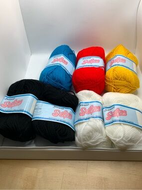 bouquet softee yarn lot 7 skeins black white blue red yellow